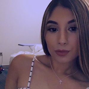 Meet your Posher, Adriana